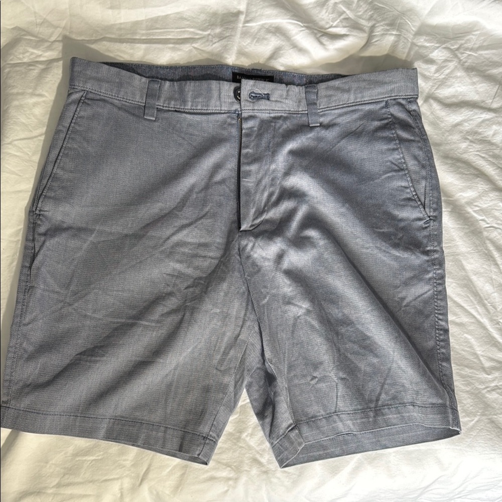 Men's Blue/White Mesh Banana Republic Shorts - Size 35